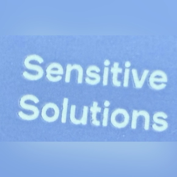 Claire's Baseball Themed 3-Pack Stud Pierced Earrings Set with Baseball Mitt Bat - Picture 4 of 9